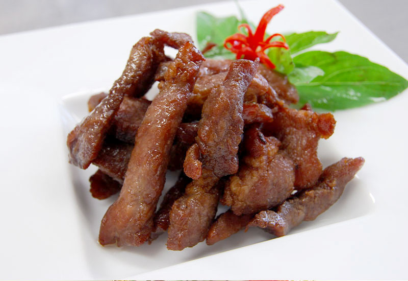 豚肉の日干し揚げ（ムー・トート・デードディアオ）