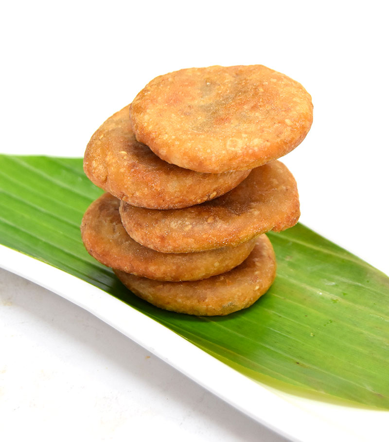 バナナのゴマ揚げ菓子（カノム・クルアイ・トート・ガー）